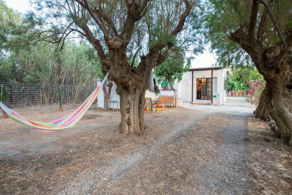 Фото Aadonis Villa