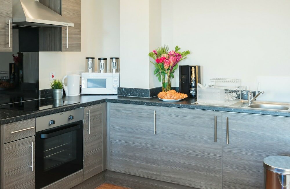 Фото Approved Serviced Apartments Park Rise