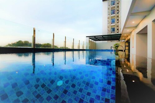 Гостиница Hotel Dafam Fortuna Jember в Джембере