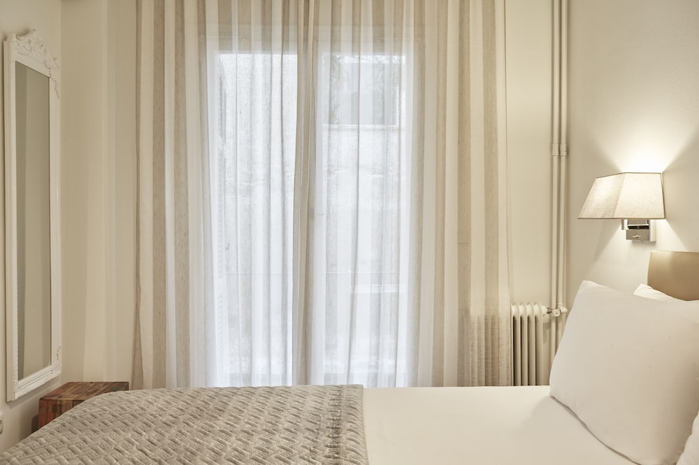 Фото Cozy and Bright Apartment in Kolonaki