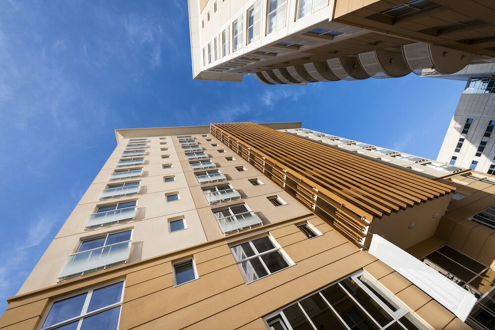 Фото Bentley Holiday Apartments - West One