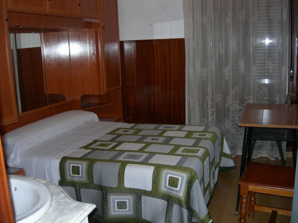 Фото Pension Estefania