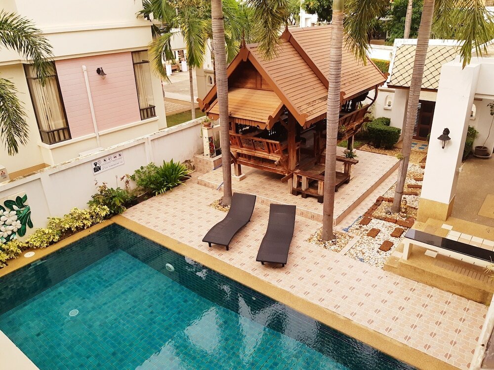 Фото Punnapha Pool Villa Pattaya