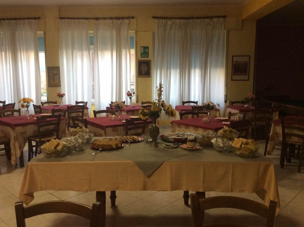 Фото Nuovo Albergo Rex