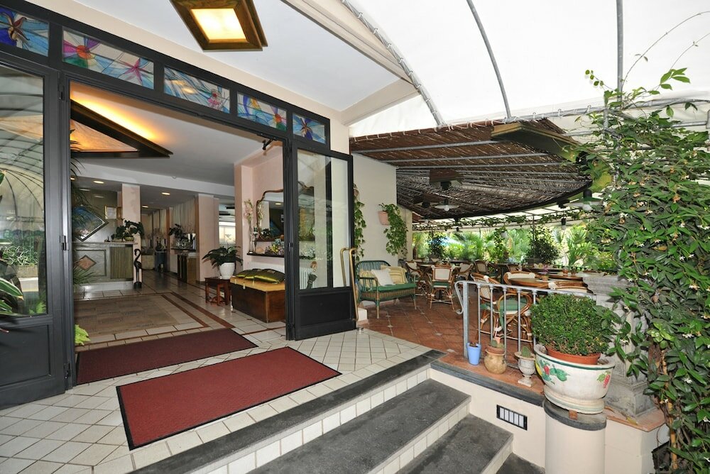 Фото Hotel Kyrton