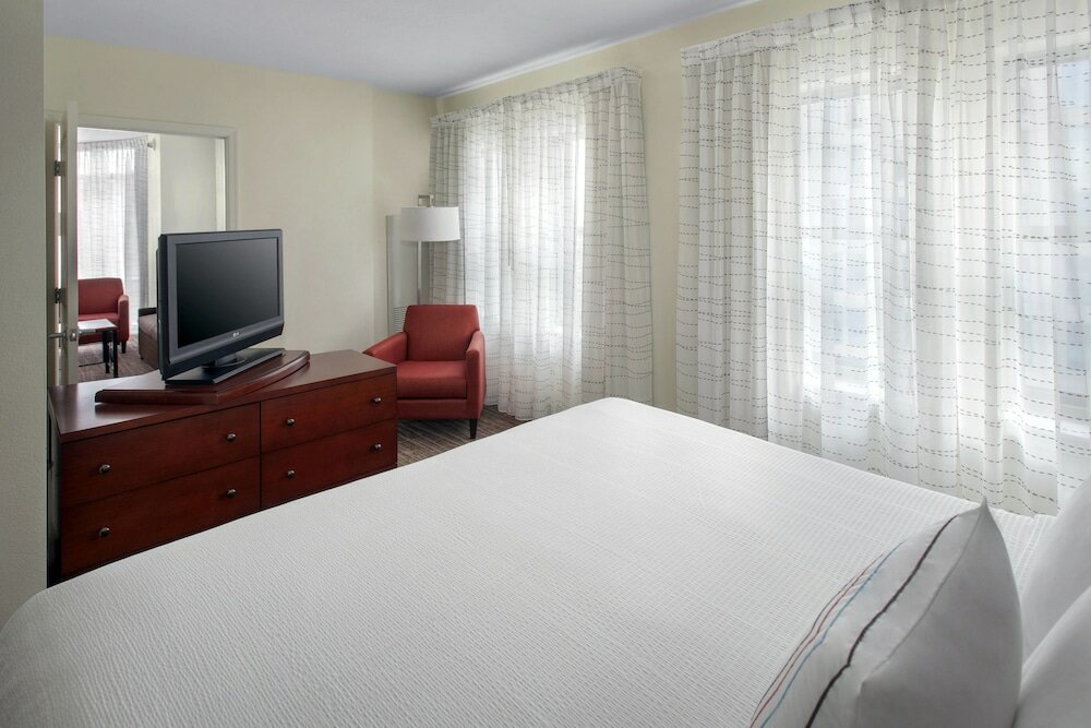 Фото Residence Inn Alexandria Old Town South at Carlyle