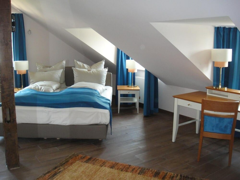 Фото Hotel MainChateau