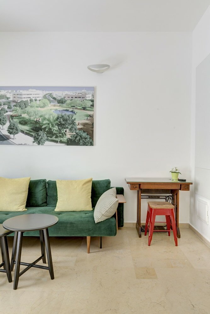 Фото Central17 by Tlv2rent