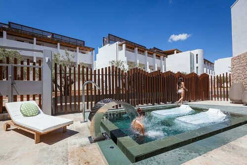 Гостиница Hard Rock Hotel Ibiza в Ивисе