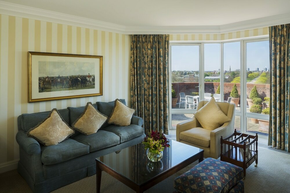 Фото Cheval Thorney Court