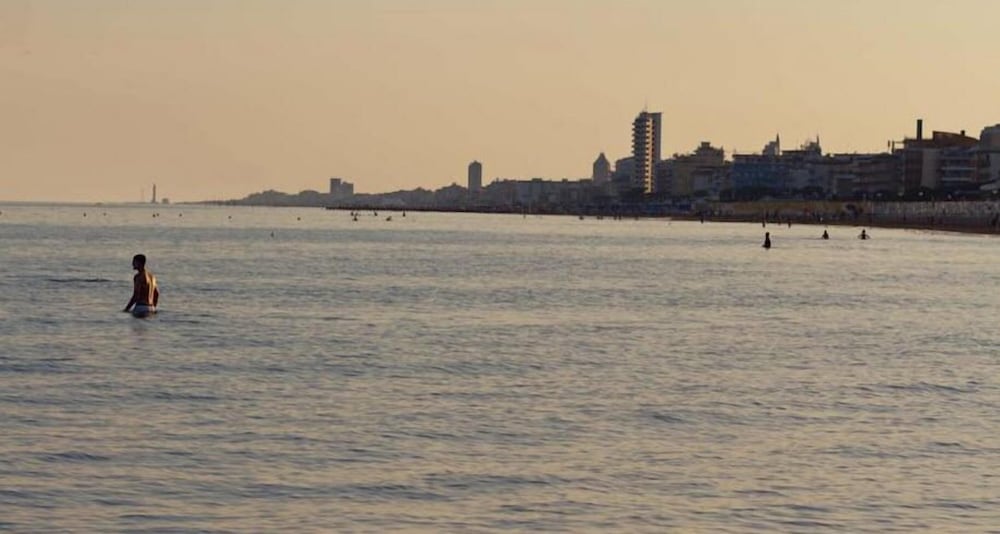 Фото Malibu Beach Camping Village