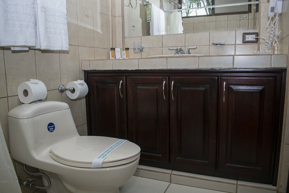 Фото Hotel Suerre