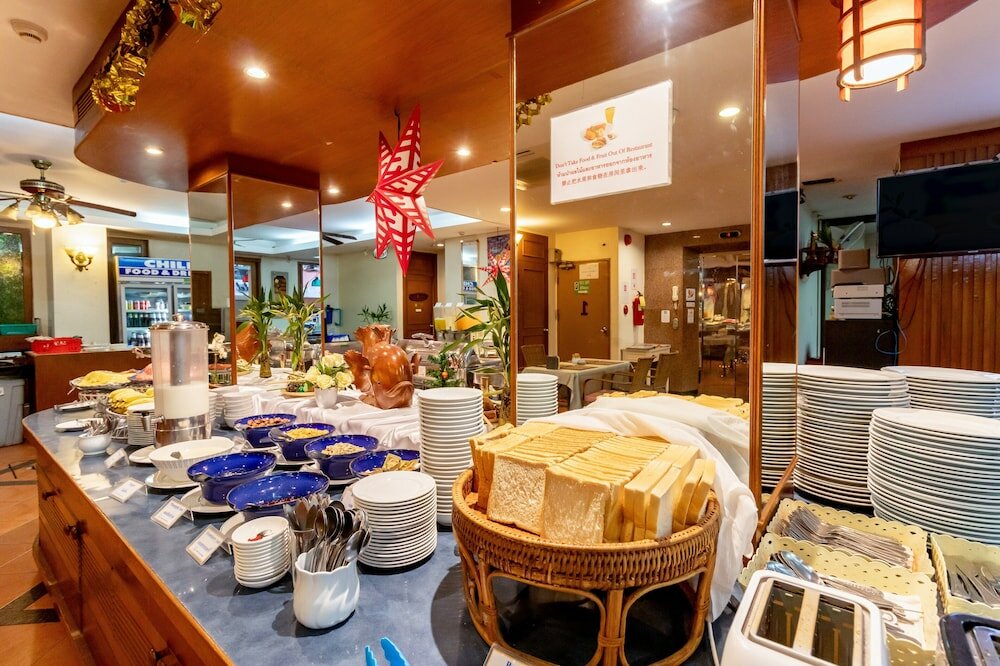 Фото Thipurai Beach Hotel