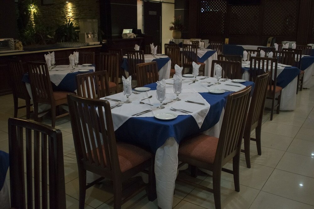 Фото Hotel Suerre