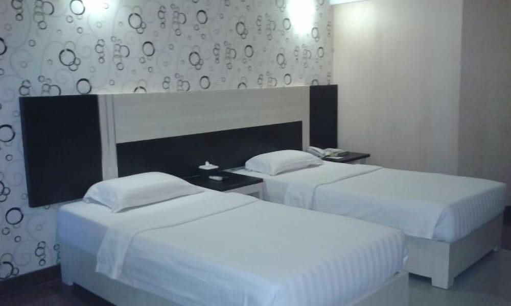 Фото Hotel Oval Surabaya