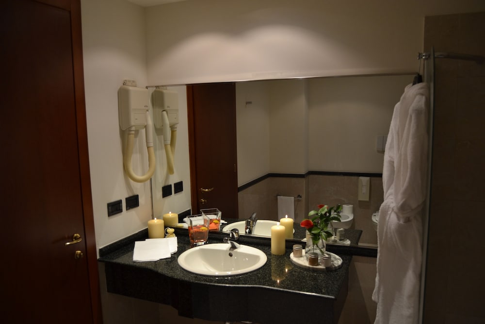 Фото Hotel Due Leoni