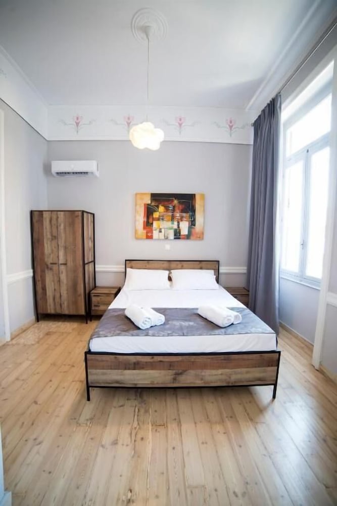 Фото One Three One