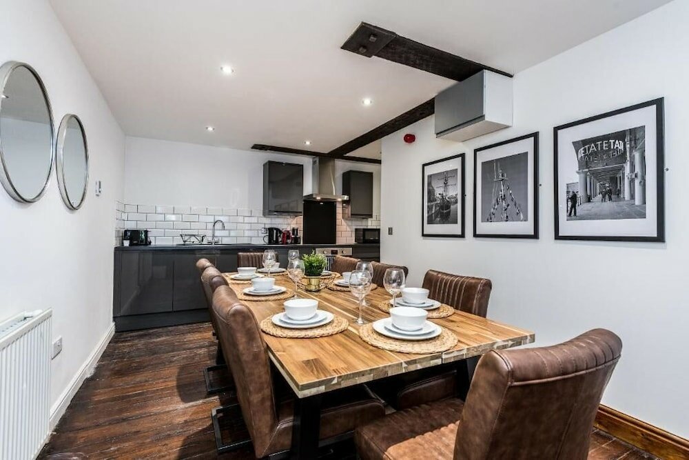 Фото UStay 27 Stanley Street Party Apartments