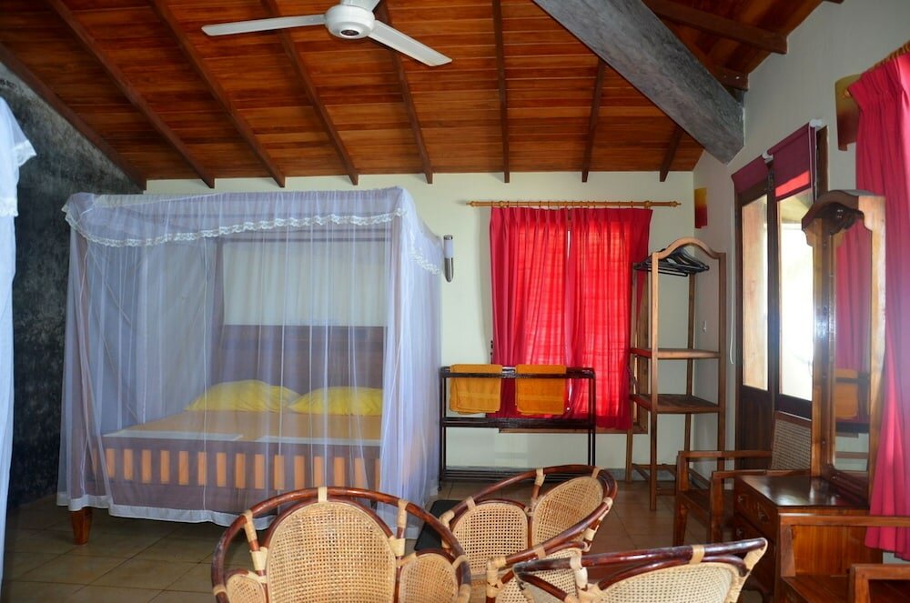 Фото Time N Tide Beach Resort