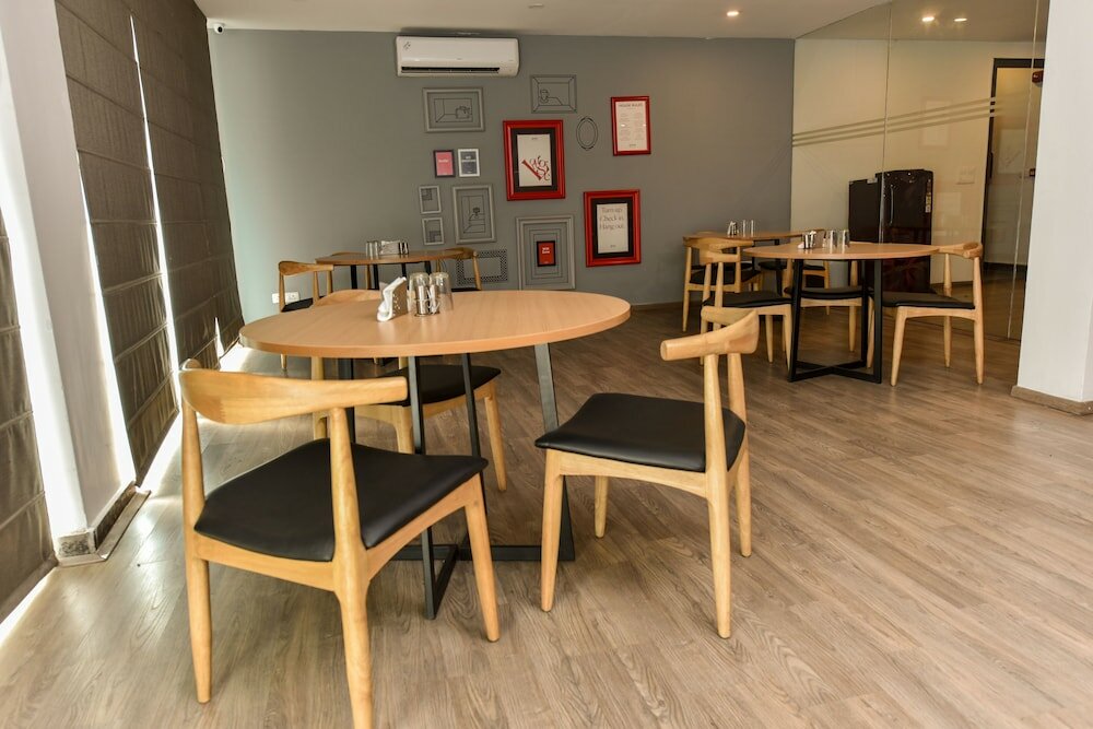 Фото Hotel Noida International