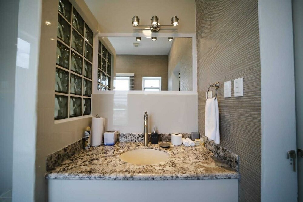 Фото The Ansen Place