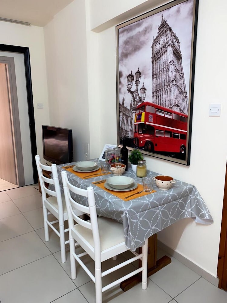 Фото Larnaca Beach Apartment