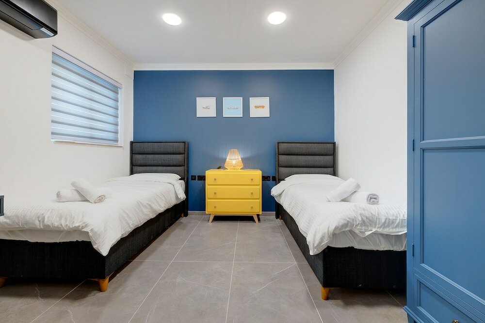 Фото Art Deco Apartment in Central Sliema