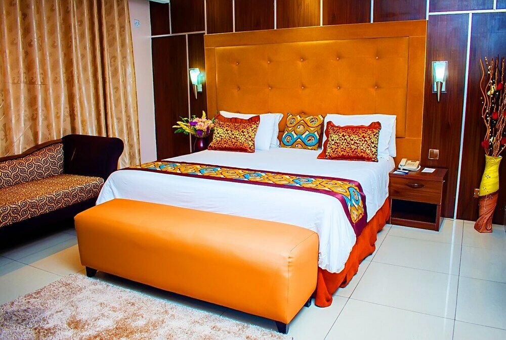 Фото Golden Tulip Hotel - Rivotel