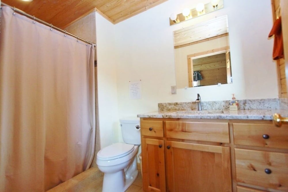 Фото Red Cedar Cabin