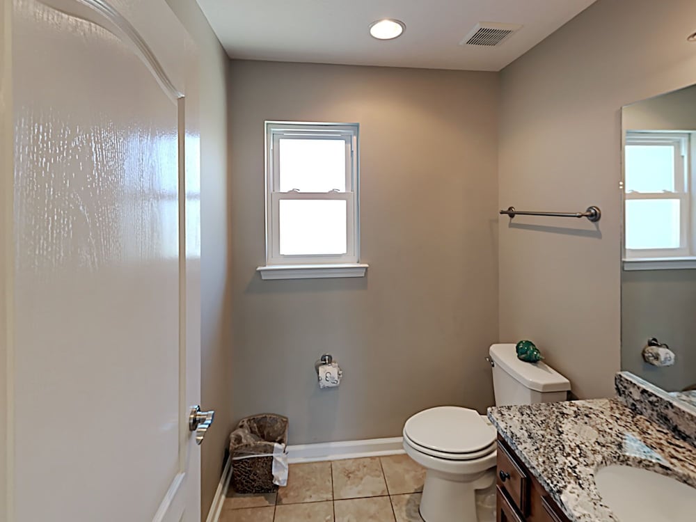 Фото Breezy Blue Cottage