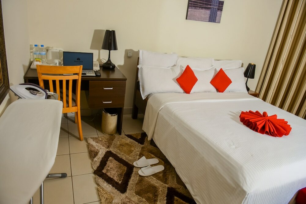 Фото One Click Hotel