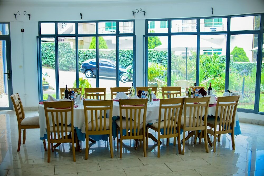 Фото One Click Hotel