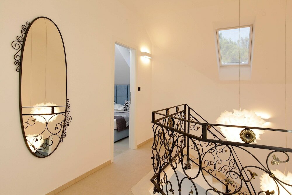 Фото Beachfront villa Senses for 12 in Milna