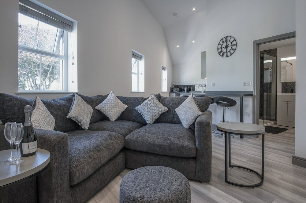 Фото Four Seasons - 1 Bedroom - Tenby