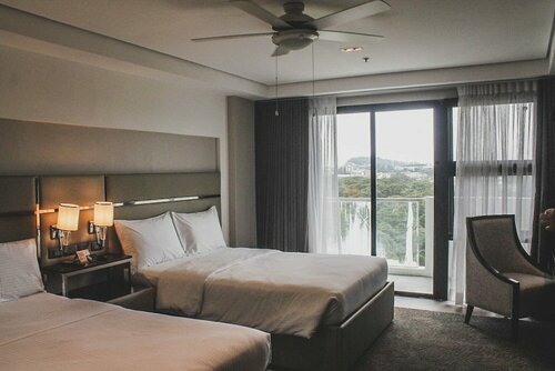 Гостиница The Plaza Lodge Baguio в Багио