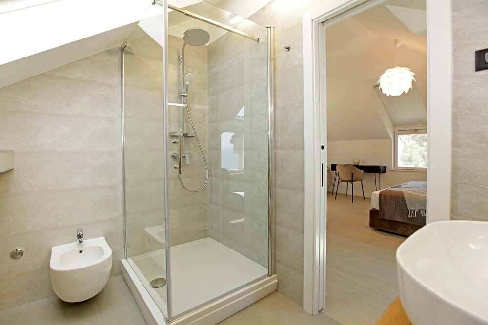 Фото Beachfront villa Senses for 12 in Milna