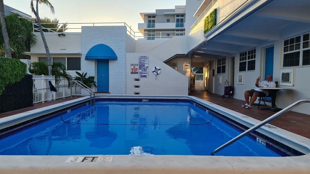 Фото Pousada Suites