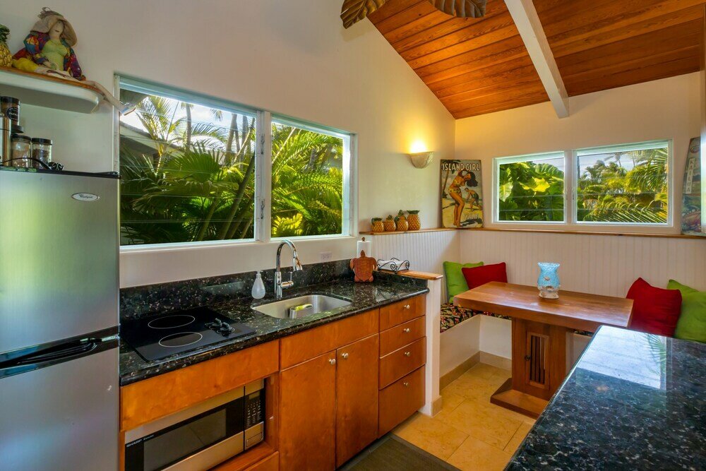 Фото Palione Papalani by Avantstay Steps From Kailua Beach w Private Pool & Hot Tub