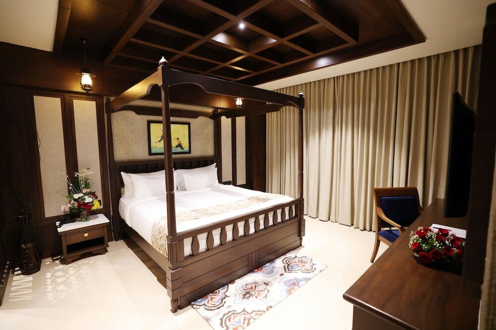 Фото Aj Grand Hotel