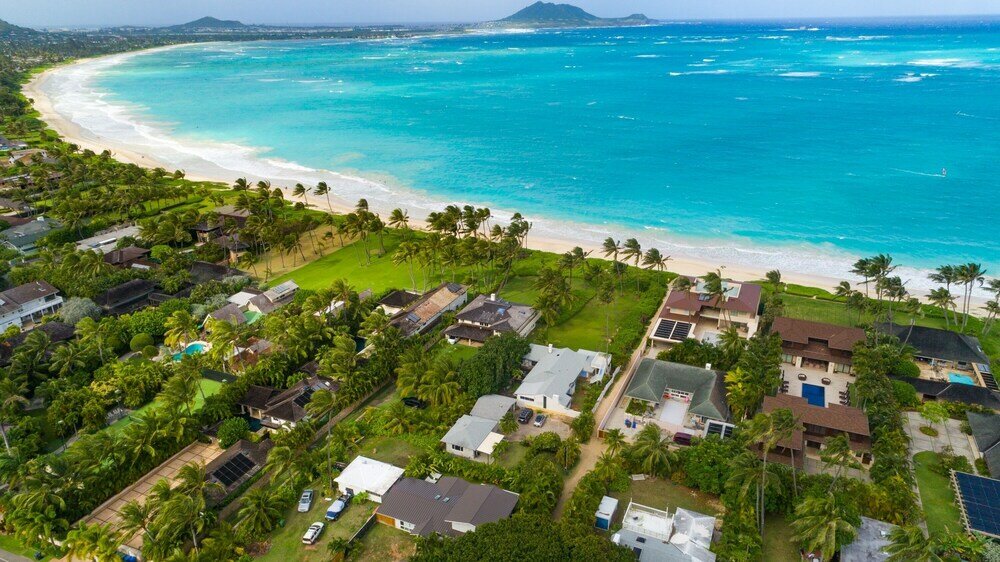Фото Hale Oahu Cottage by Avantstay Stunning Beachfront Estate!