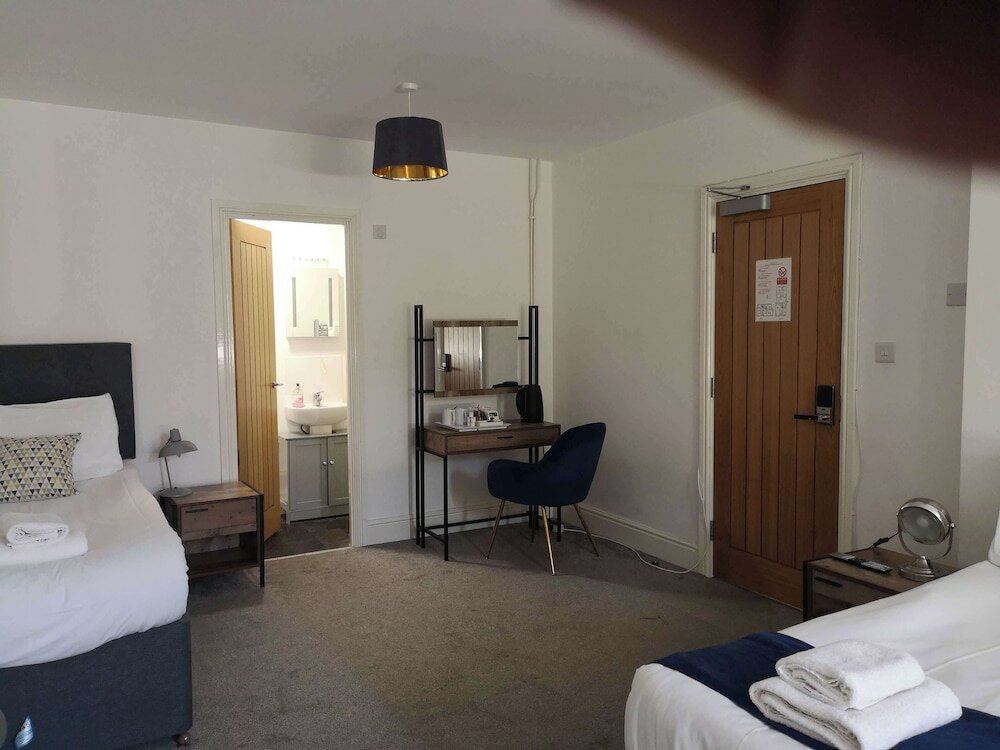 Фото North Cambridge Guesthouse- Paymán Club