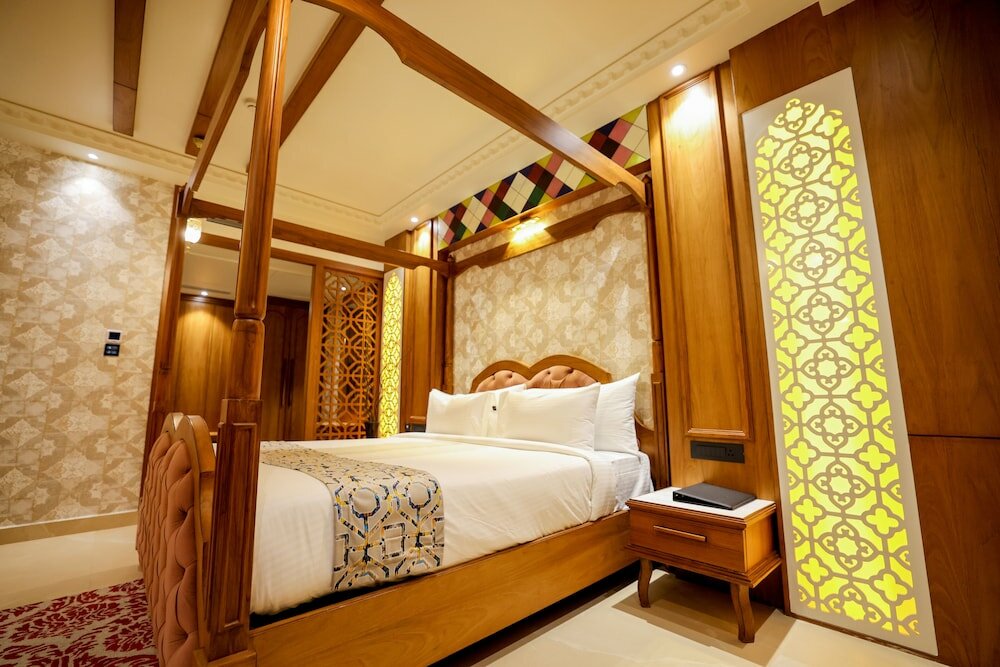 Фото Aj Grand Hotel