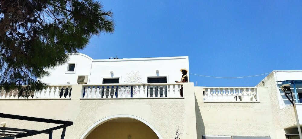 Фото Perissa Art Villa - Kitchen & Washing Machine