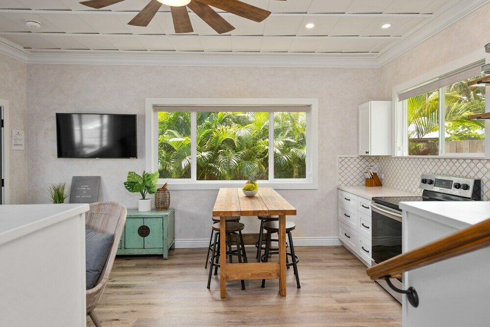 Фото Hale Oahu Cottage by Avantstay Stunning Beachfront Estate!