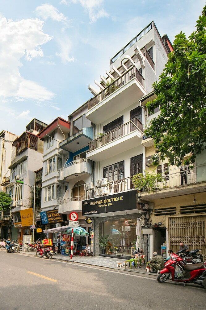 Фото отеля 1