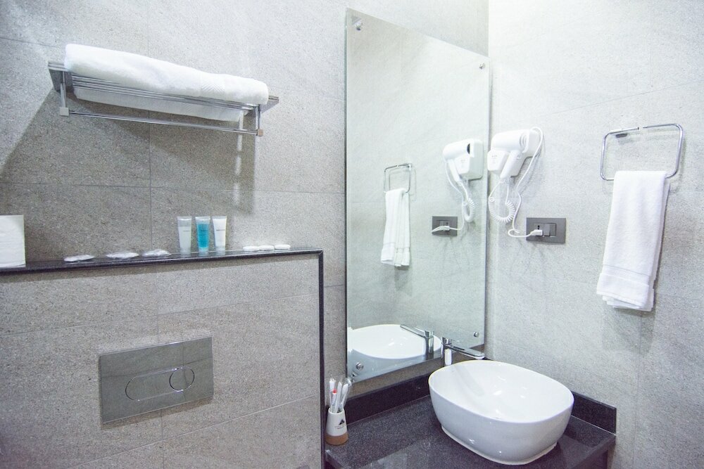 Фото Everest Boutique Hotel