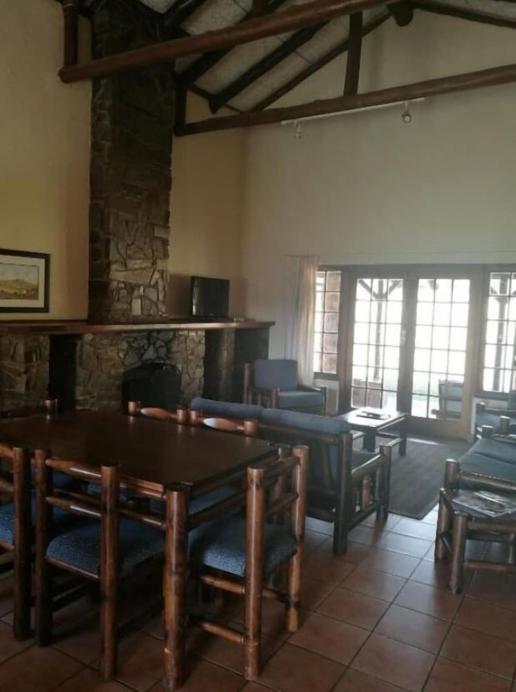 Фото Wits End Mountain Resort