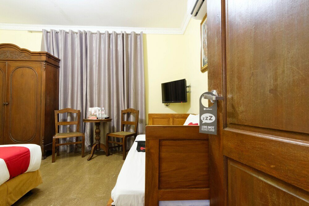 Фото RedDoorz Plus @ Calle Crisologo Vigan