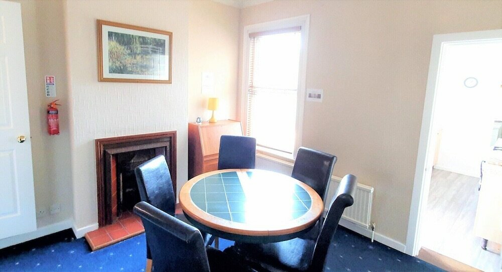 Фото 3-bed House With Superfast Wi-fi, Dw Lettings 15vr