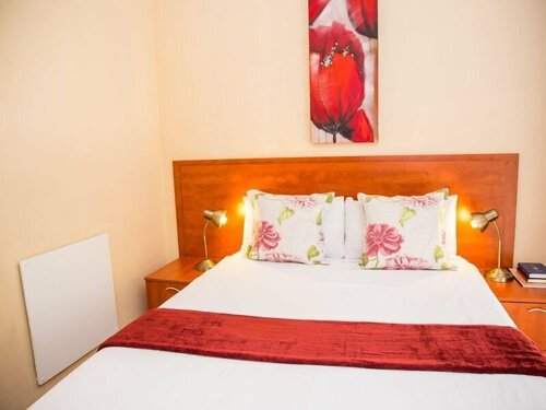 Гостиница Ekhaya Nelspruit Guest House в Мбомбеле